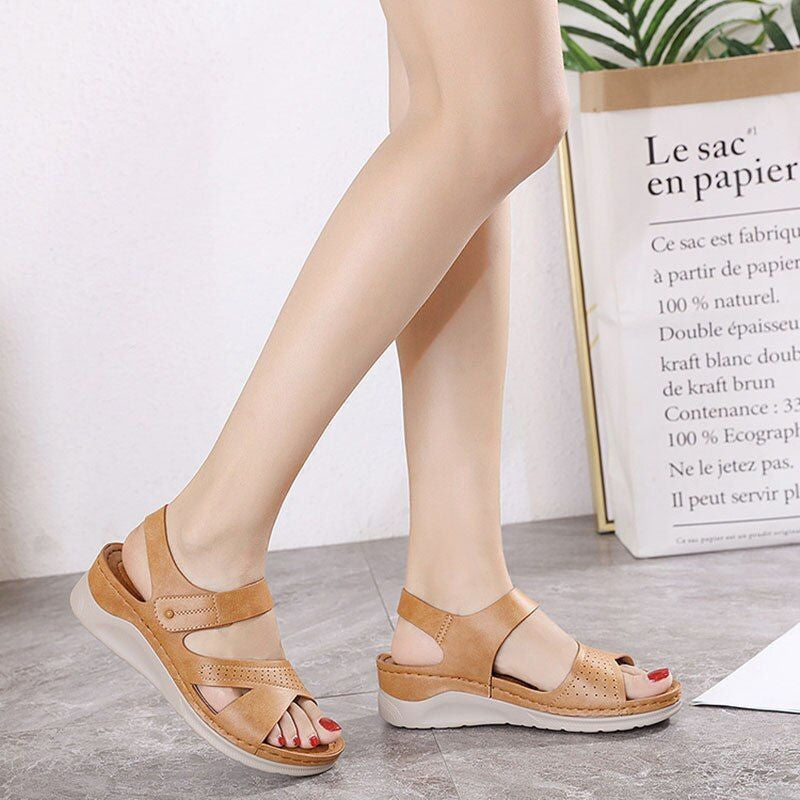 Women Soft Wedges Sandals with Strap