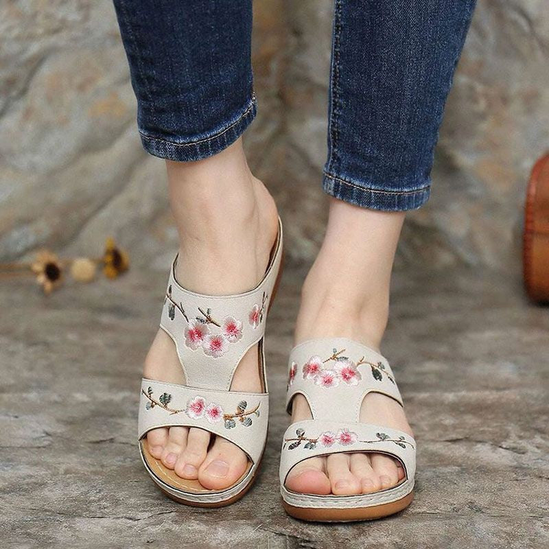 [New Arrivals 2023] PREMIUM Flower Embroidered Arch Support Wedge Sandals